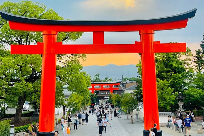 Kyoto Highlights Private Car Day Tour with English Speaking Guide - Nishiki Market: Kyoto’s Kitchen for Snacks and Souvenirs