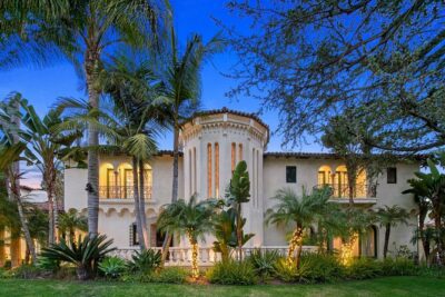 L.A. Mafia History Tour: Gangsters, Mobsters & Crime Legends - The route’s tone: true crime details, movie fame, and real buildings