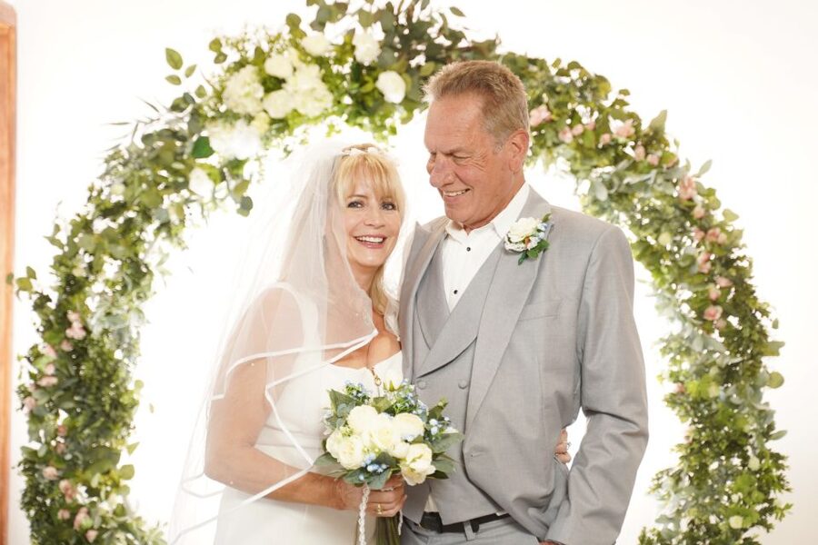 Las Vegas: Elvis Themed Wedding with Limousine - Price and value: what $549 gets you, and what to budget for