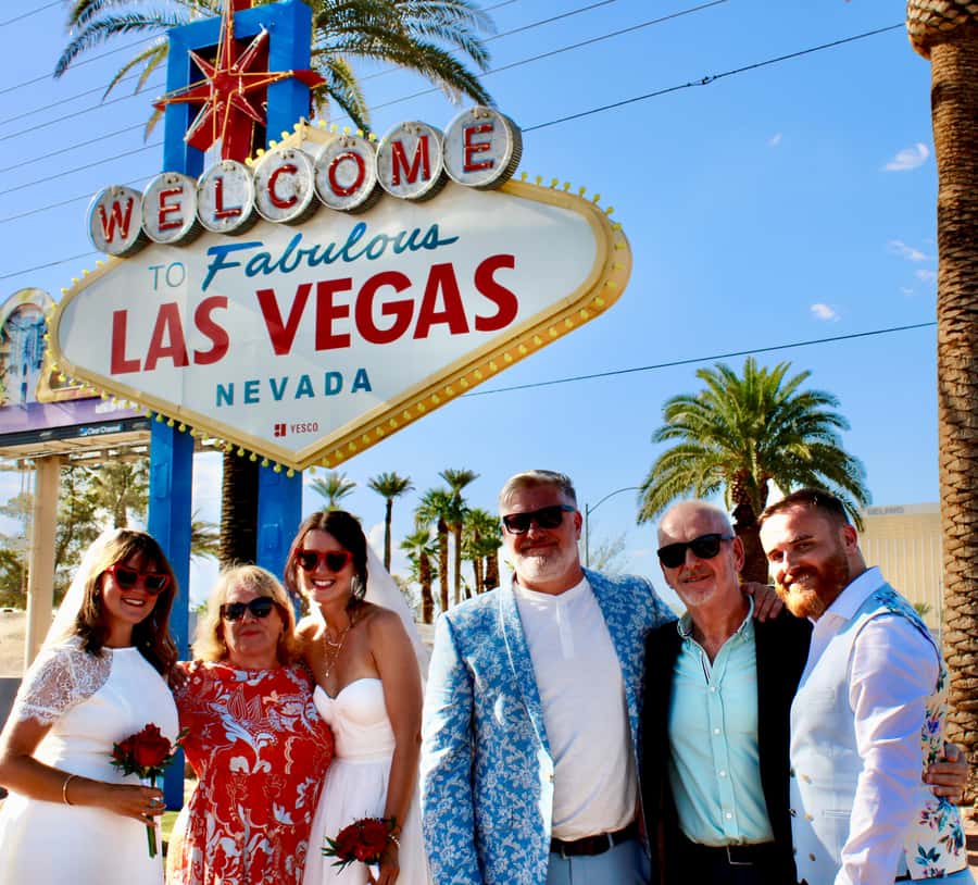 Las Vegas Strip Limo Tour with Champagne and Photos - Should you book this Strip limo with champagne and photos?