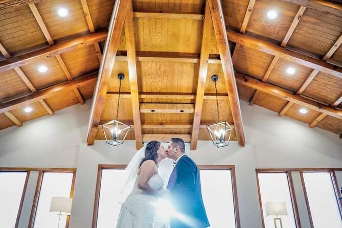 Las Vegas Wedding at The Little Vegas Chapel including Limousine Transportation - Quick hits before you book