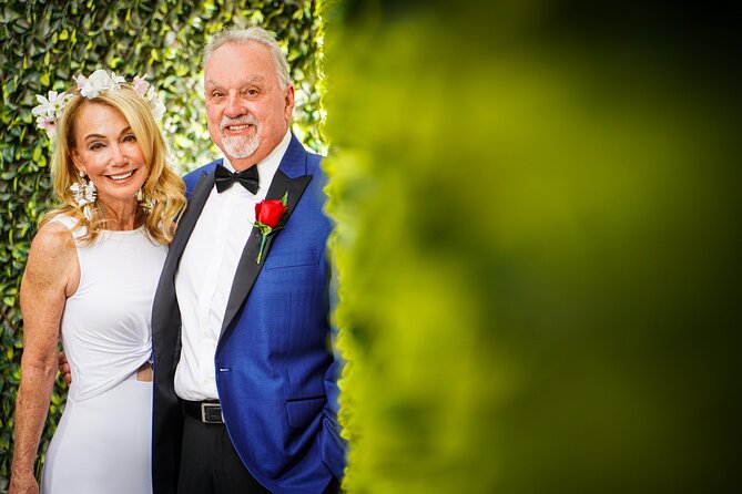 Las Vegas Wedding at The Little Vegas Chapel including Limousine Transportation - Ceremony inclusions: what you get without extra shopping