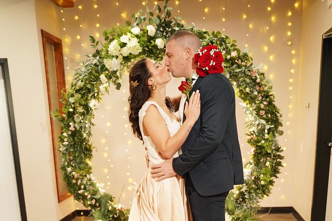 Las Vegas Wedding at The Little Vegas Chapel including Limousine Transportation - Limo transportation: when it’s worth it and how to plan passenger space