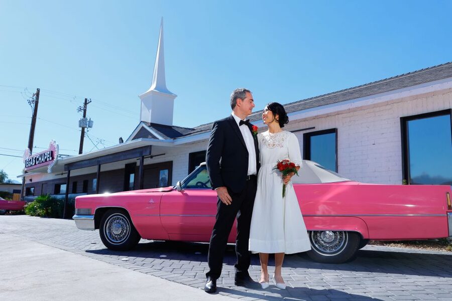Las Vegas Wedding with Limousine Transportation - Key things to know before you book