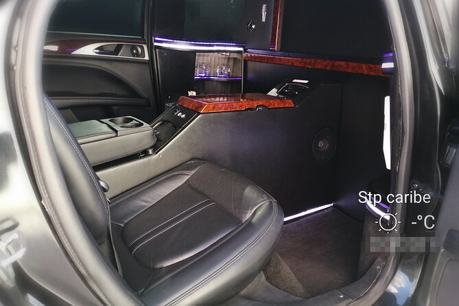 Lincoln Strecth Limousine with Wi Fi on board - Who This Transfer Fits Best (and Who Might Want Another Option)