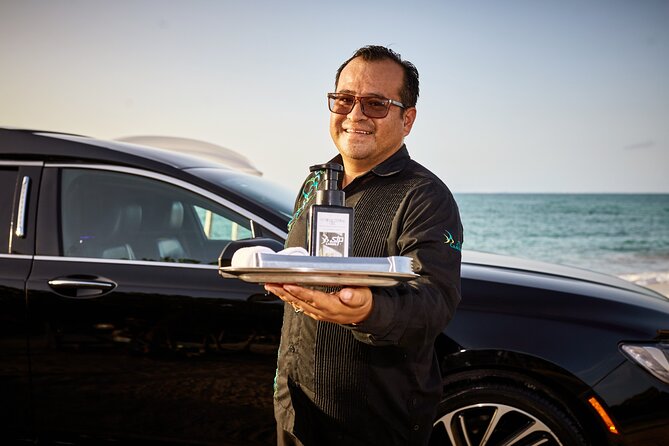 Lincoln Stretch limo from Cancun Hotel Zone to Cancun Airport - Why a Lincoln Stretch Limo transfer feels different on Cancun departure day