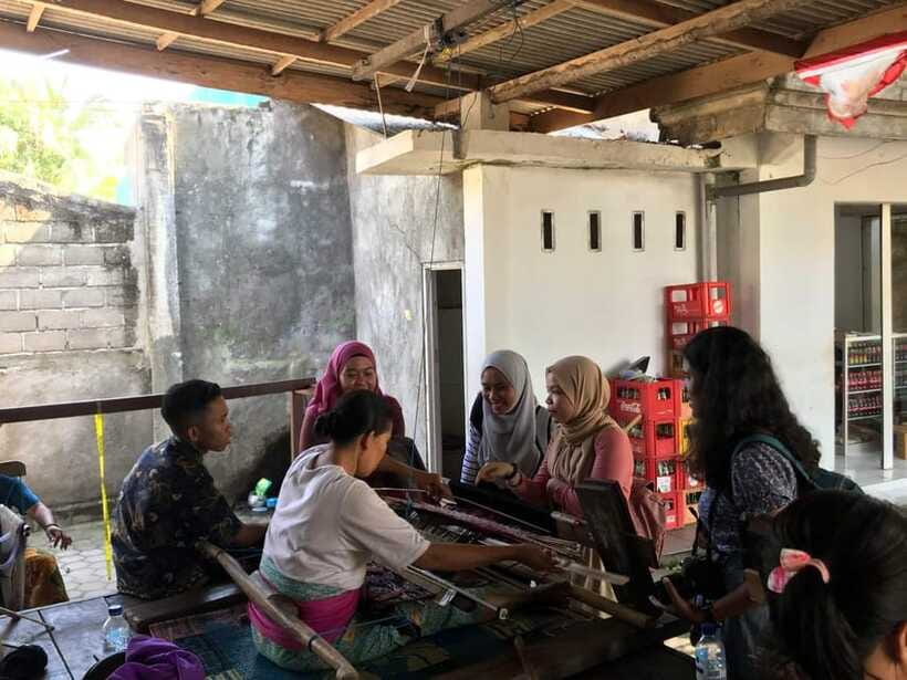 Lombok Private Car with Driver - Food and Shopping Stops: Use the Driver for Real Advice