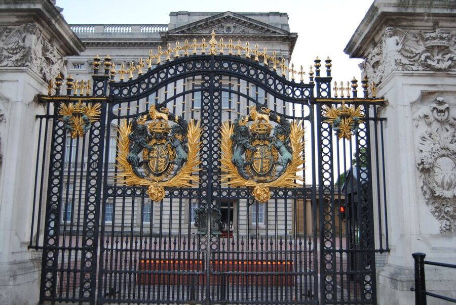 London: Private Chauffeur-Driven Sightseeing Tour - Key things to know before you book