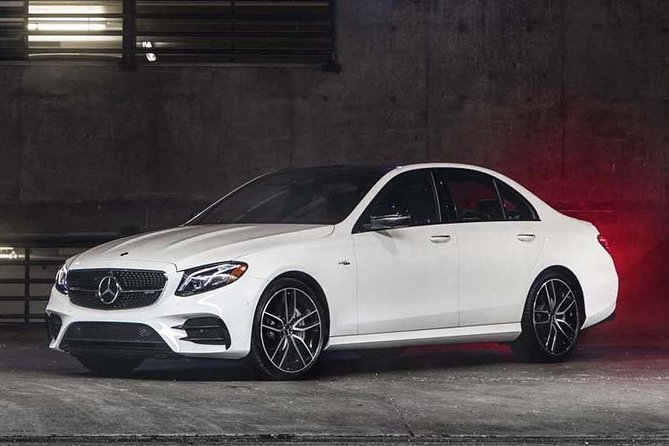 Luxury Chauffeur Car Melbourne Airport To CBD or city to airport - Key Things You’ll Notice Before You Go