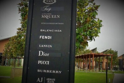 Luxury Chauffeur Service THE MALL from Florence to Reggello - The Mall Firenze Shopping Plan: Brands, Outlets, and Free Entry