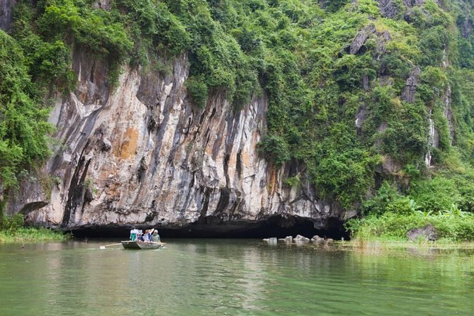Luxury Hoa Lu Tam Coc Mua Cave 1 Day With Limousine Bus And Lunch - Guides, Timing, and the Human Factor (Tony, Thang, Tri)