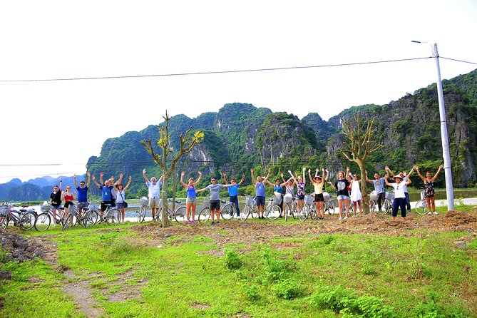 Luxury Hoa Lu Tam Coc Mua Cave 1 Day With Limousine Bus And Lunch - Group Size, Pace, and What to Pack for This 11.5-Hour Day