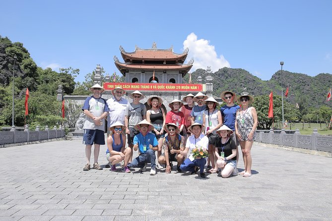 Luxury Hoa Lu Trang An Mua Cave Amazing View - Small Group Tour - Limousine Bus - Mua Cave climb: 500 steps, then the Tam Coc panorama