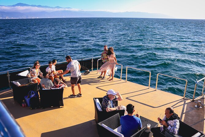 Luxury Mega Yacht 100' Limousine of the Sea 2: Puerto Vallarta - The food and drink setup: this is the part that makes it feel like a treat