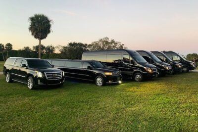Luxury Party Bus Limo in Miami - The 3-Hour Ride Perks: Wi‑Fi, Smart TV, and Disco Lights