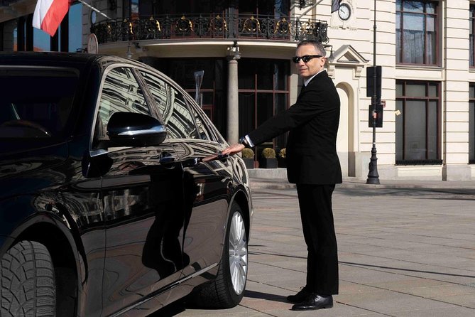 Luxury Warsaw Chopin Airport Transfer by private Limousine - Why This Private Mercedes Transfer Makes Warsaw Feel Easier