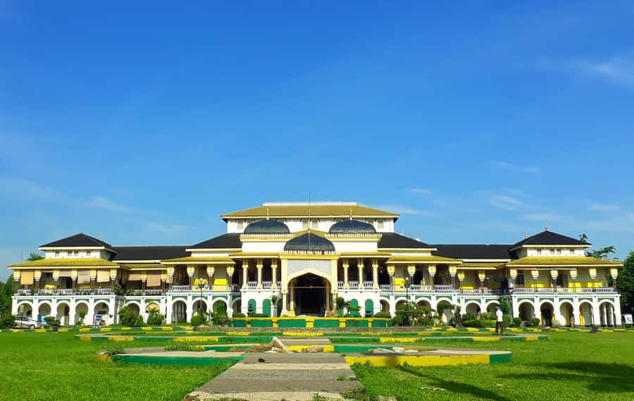 MEDAN : Private Car Driver For Medan Excursions - Why a private driver in Medan is a smart move