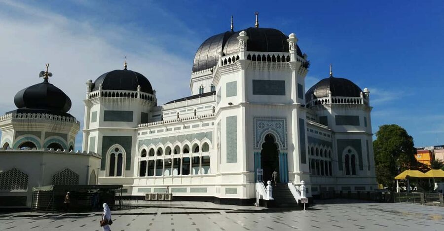 MEDAN : Private Car Driver For Medan Excursions - Comfort and communication: the practical side that makes or breaks the day