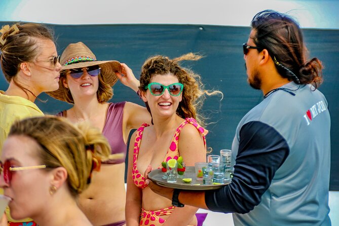 Mega Yacht Limousine of the Sea 1: Puerto Vallarta - Why this private yacht day feels different in Puerto Vallarta
