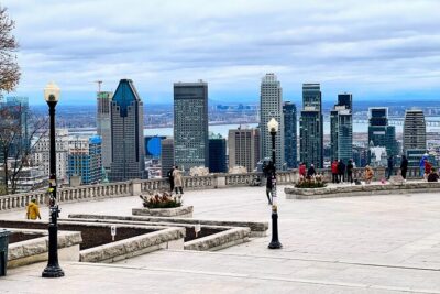 Montreal: 3-Hour Private Car Tour with Expert & Free Pick up - Place Jacques-Cartier, Place d’Armes, and the Notre-Dame Area