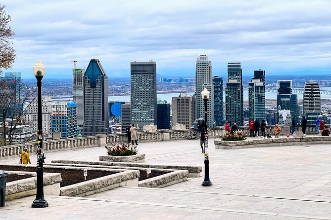 Montreal: 3-Hour Private Car Tour with Expert & Free Pick up - Place Jacques-Cartier, Place d’Armes, and the Notre-Dame Area