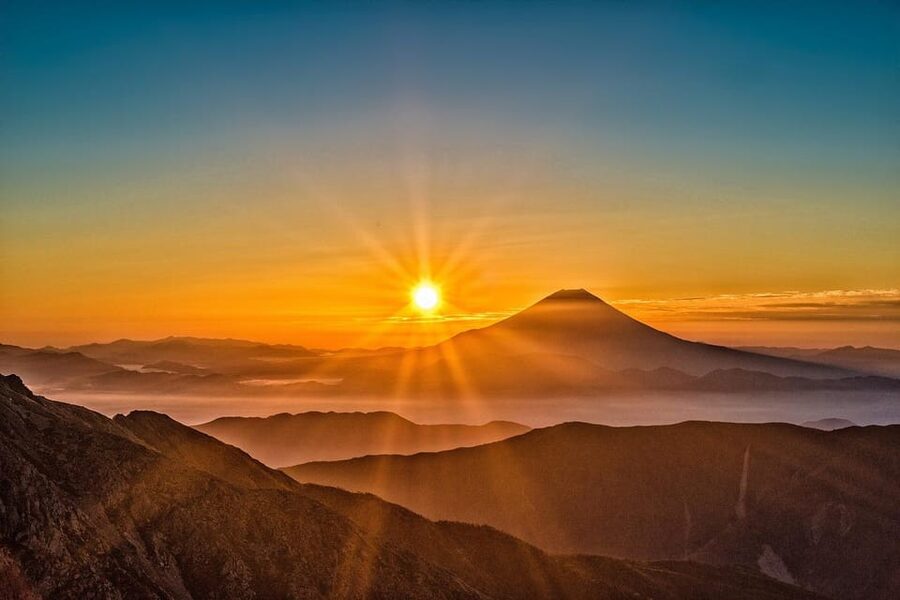 Mount Fuji - Private Tour with English Speaking Chauffeur - Chureito Pagoda: why this five-tier view is so iconic