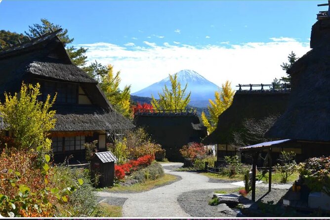 Mt Fuji Exclusive Tour with Private Car English Guide - Stop 6: Chureito Pagoda at Arakura Sengen Shrine