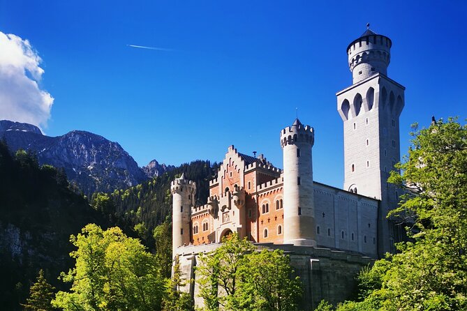 Neuschwanstein Express Private Car Tour under 8 hrs from Munich - Stop 1: Mike’s Bike Tours at 8:30 for your day’s setup