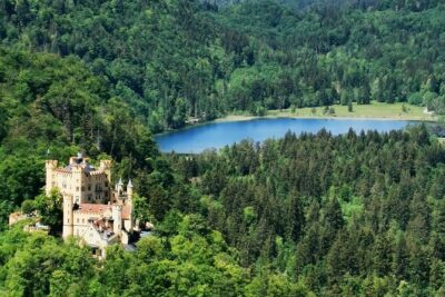 Neuschwanstein Express Private Car Tour under 8 hrs from Munich - Where you meet and how pickup works from Munich