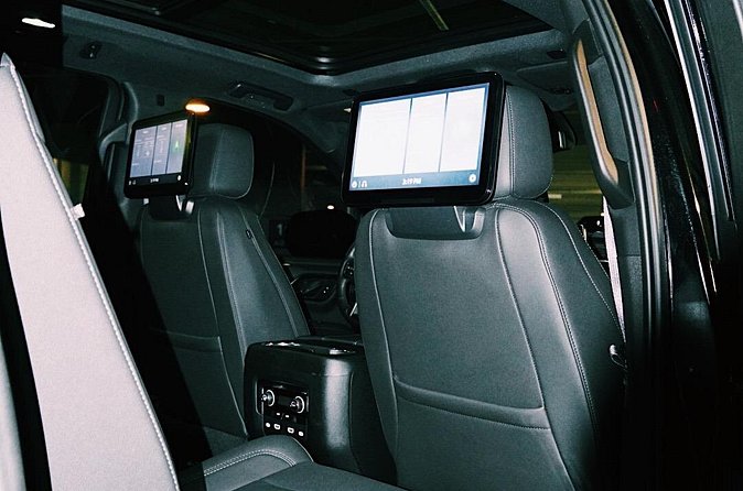 New Orleans Round Trip Chauffeur Driven Transport by Executive SUV - Timing, Pickup, and Getting Inside the Car Faster