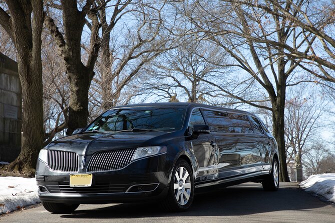 New York City Airport Arrival Transfer by Limo LGA JFK EWR - Drop-off at your accommodation: getting close and staying together