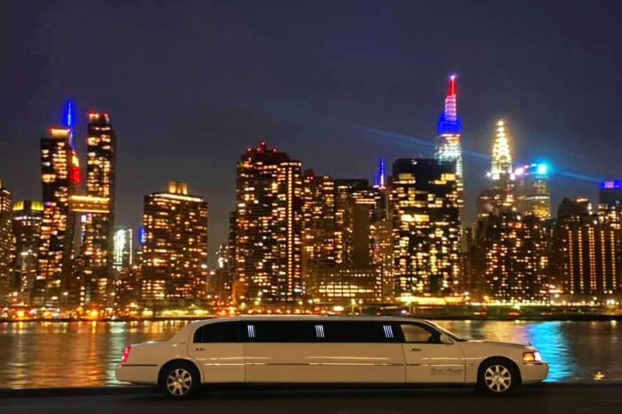 New York City: Private Manhattan Limousine Tour - What a Private Stretch Limo Changes in Manhattan