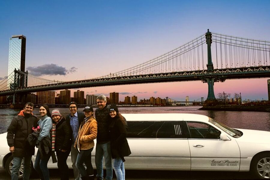 New York City: Private Manhattan Limousine Tour - Price and Value: Is $959 for Up to 7 People a Good Deal?