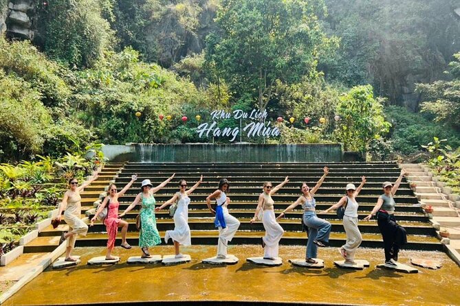Ninh Binh 1 Day Trip With Mua Cave and Dragon Mountain Hiking - Mua Cave (Hang Múa) and the Dragon Mountain-Style View