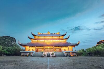 Ninh Binh 2D1N Excursion from Hanoi by Limousine - Price and logistics: good value, with a few watch-outs