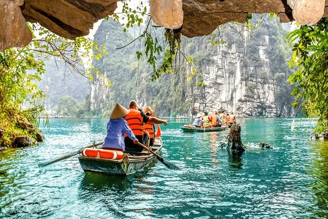 Ninh Binh Day Tour Tam Coc Mua Cave Hoa Lu Buffet Lunch Limousine - Cycling Around Tam Coc: Quick Countryside Time (and Season Clues)
