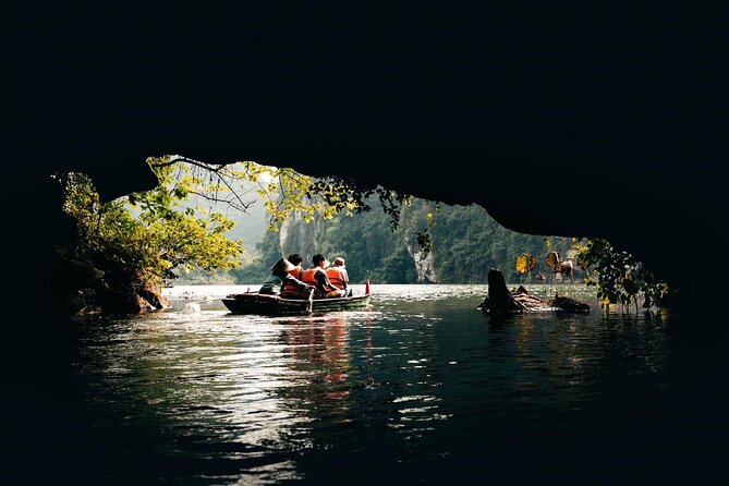 NINH BINH Full-day Tour From HA NOI By Limousine - Tam Coc by bamboo boat: why it’s called Halong Bay on land