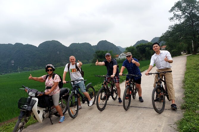 Ninh Binh Luxury Day Tour by Limousine- Small Group- All included - Tam Coc by Sampan: The Best Way to Read the Scenery