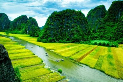 Ninh Binh Luxury Tour 2 Days 1 night by limousine See Hidden Gems - Thai Vi Temple and lunch: history you can actually walk through