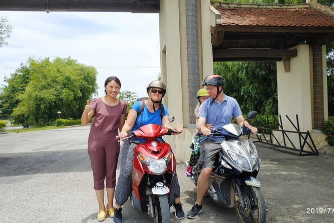Ninh Binh to Cat Ba Luxury Transportation with D-Class Limousine - Timing that keeps you from burning half a day