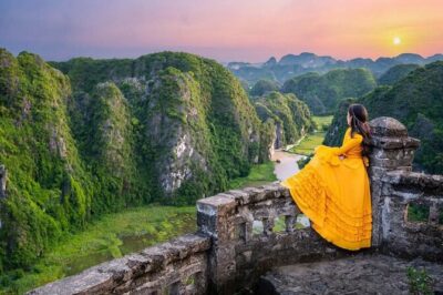 Ninh Binh Tour from Hanoi for 6-9 Pax/tour by DCar Limousine - Hoa Lư Ancient Capital: Vietnam’s dynasties in one concentrated stop