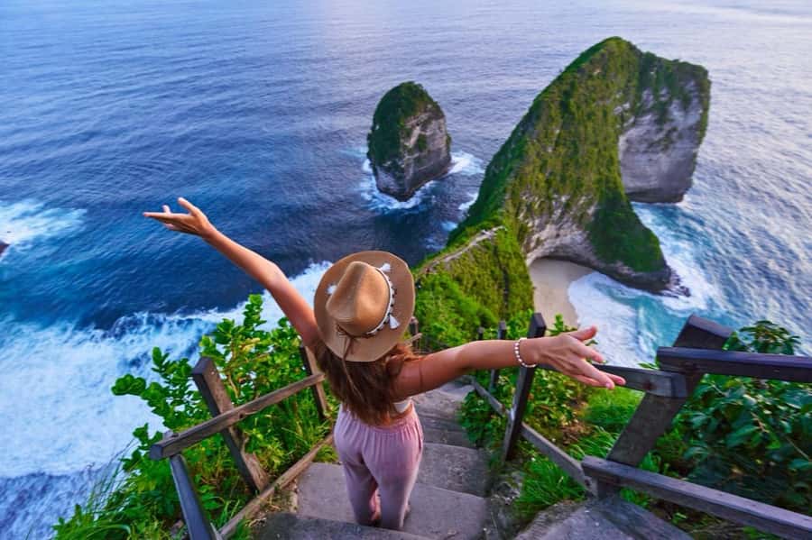 Nusa Penida: Private Car Hire with Driver - The 6–8 hour day: pacing on bumpy roads, not a theme park clock