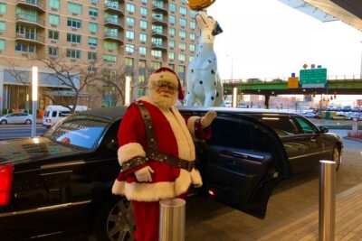 NYC Christmas Lights Tour by Limousine, SUV Or VAN. Dyker Heights - Brooklyn Bridge DUMBO Stop: The 30 Minutes That Can Make or Break Photos