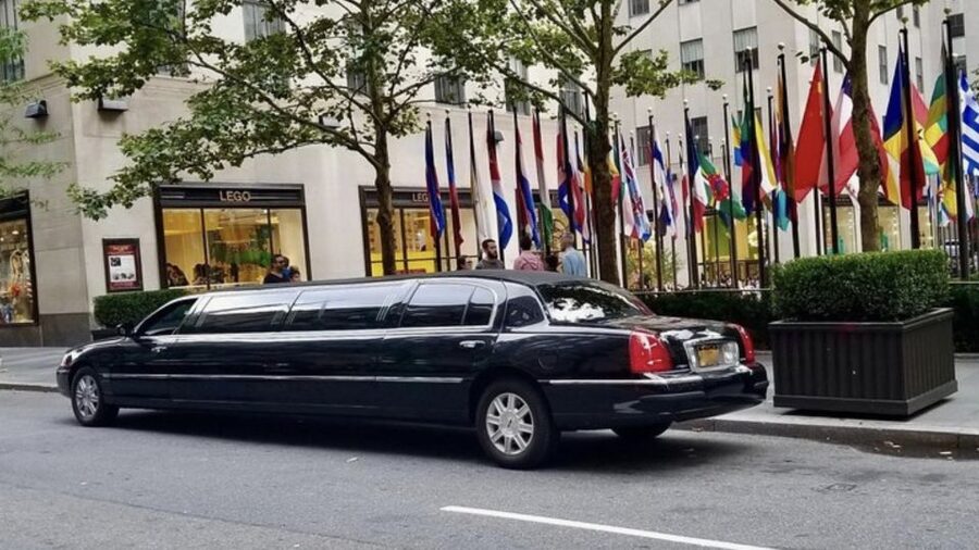 NYC Limousine Tour By Stretch Limo-King And Queen Limo NYC - Should You Book This NYC Limousine Tour?