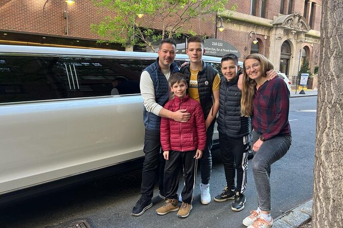NYC Limousine Tour (New York "NYC Limo Tour" Limo, SUV Or Van ) - Inside the car: comfort, drinks, and the champagne option