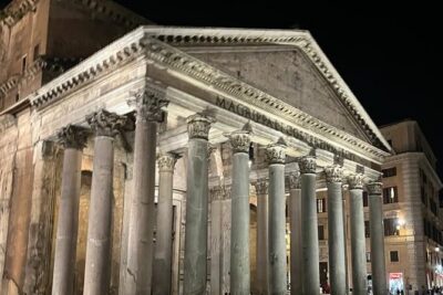 Panoramic Tour of Rome by Private Car of 2 hours and 30 minutes - Quirinal Palace from Piazza del Quirinale: big façade, short stop