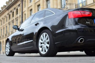 Paris Airport Transfers - Private Car - Orly and CDG Pickup: From Landing to the Car in Real Time