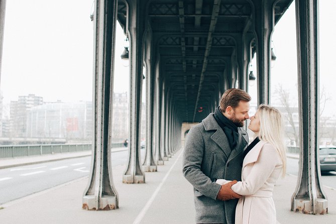 Paris Photographer: Exclusive Photoshoot with Private Car - Why a private Paris photoshoot beats wandering with your phone