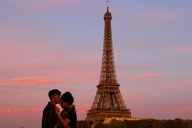 Paris Photographer: Exclusive Photoshoot with Private Car - How the flexible route stays focused (and doesn’t waste your time)