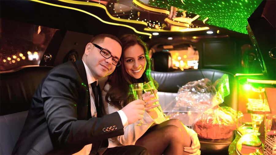 Paris: Romantic Limousine Tour - Price and value: what $577 for up to 2 actually buys you
